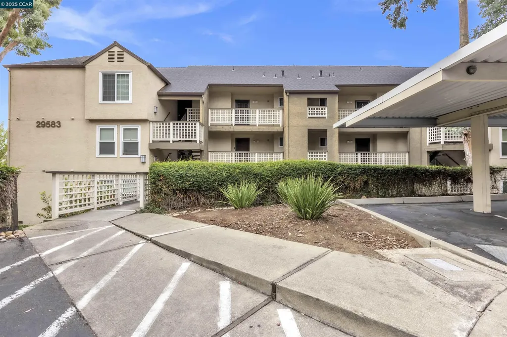 29583 Vanderbilt Street Hayward CA 94544