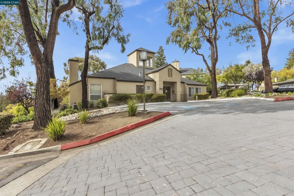 29583 Vanderbilt Street Hayward CA 94544