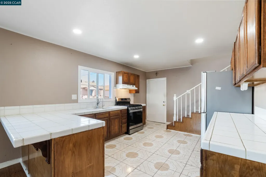 950 Blenheim Street Oakland CA 94603