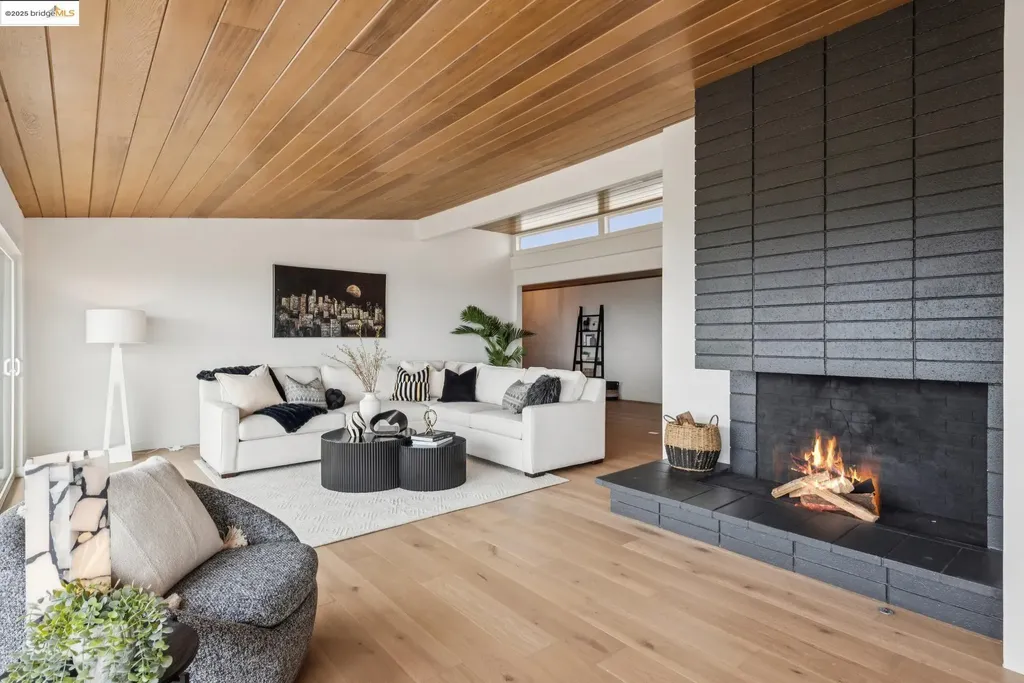 37 Coolidge Terrace Oakland CA 94602