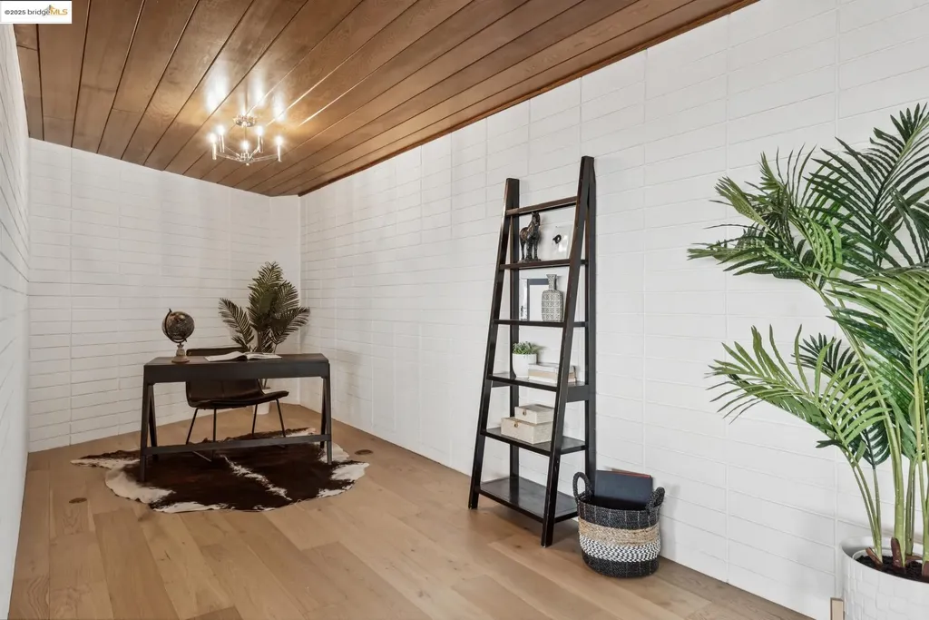 37 Coolidge Terrace Oakland CA 94602