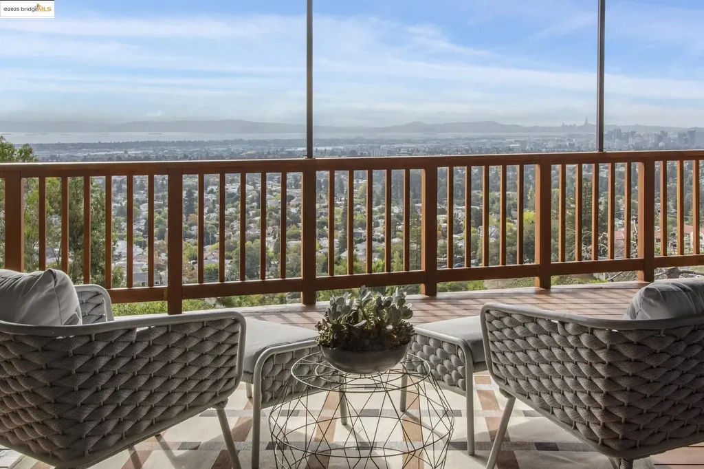 37 Coolidge Terrace Oakland CA 94602