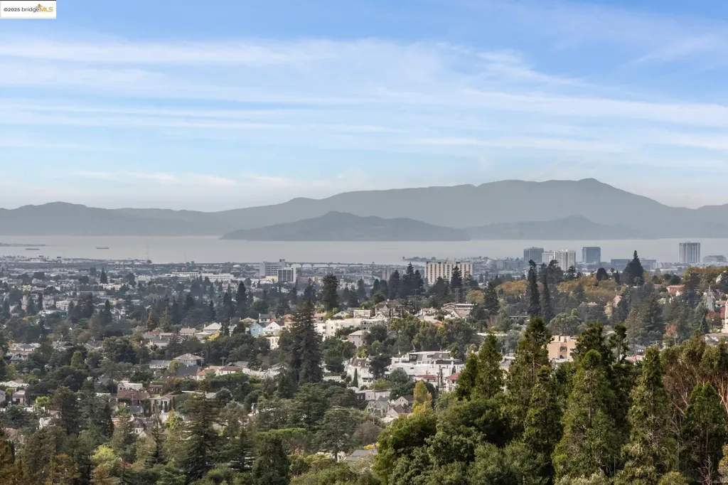 37 Coolidge Terrace Oakland CA 94602