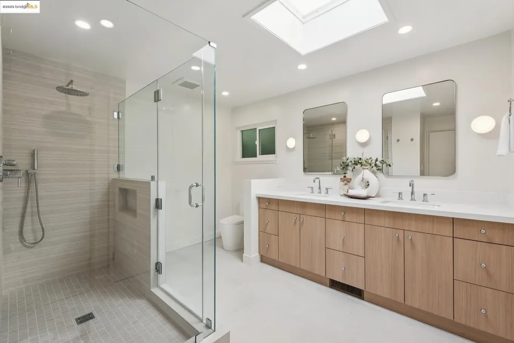 37 Coolidge Terrace Oakland CA 94602