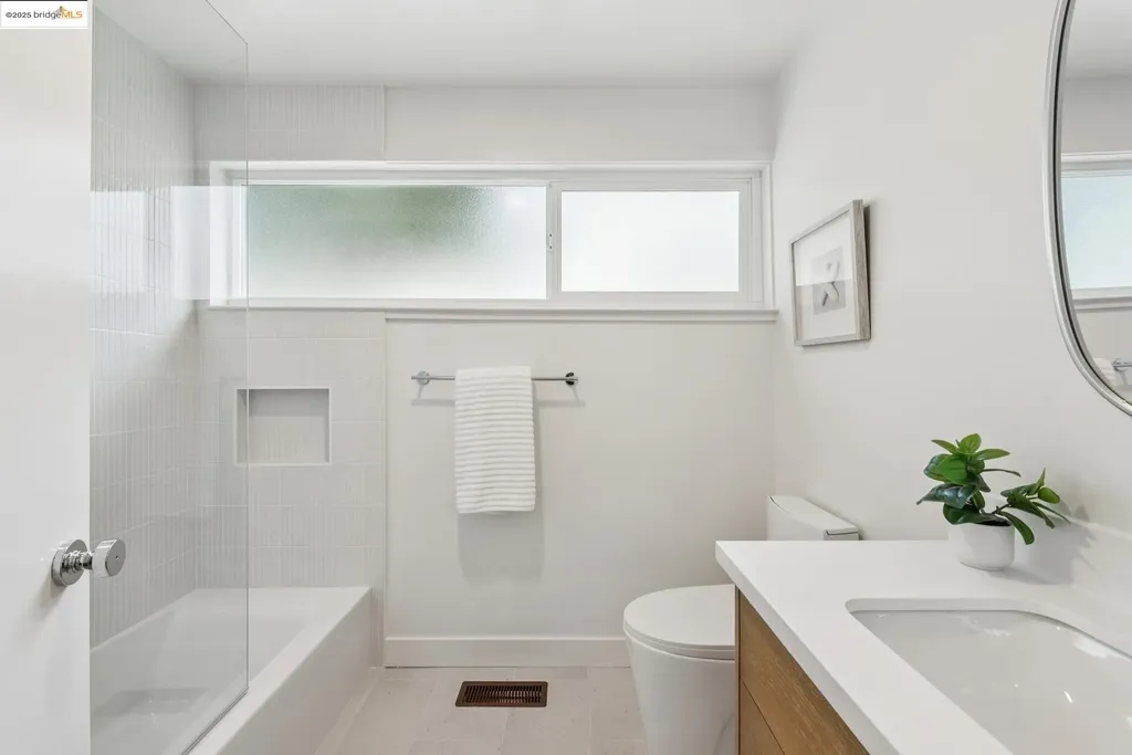 37 Coolidge Terrace Oakland CA 94602