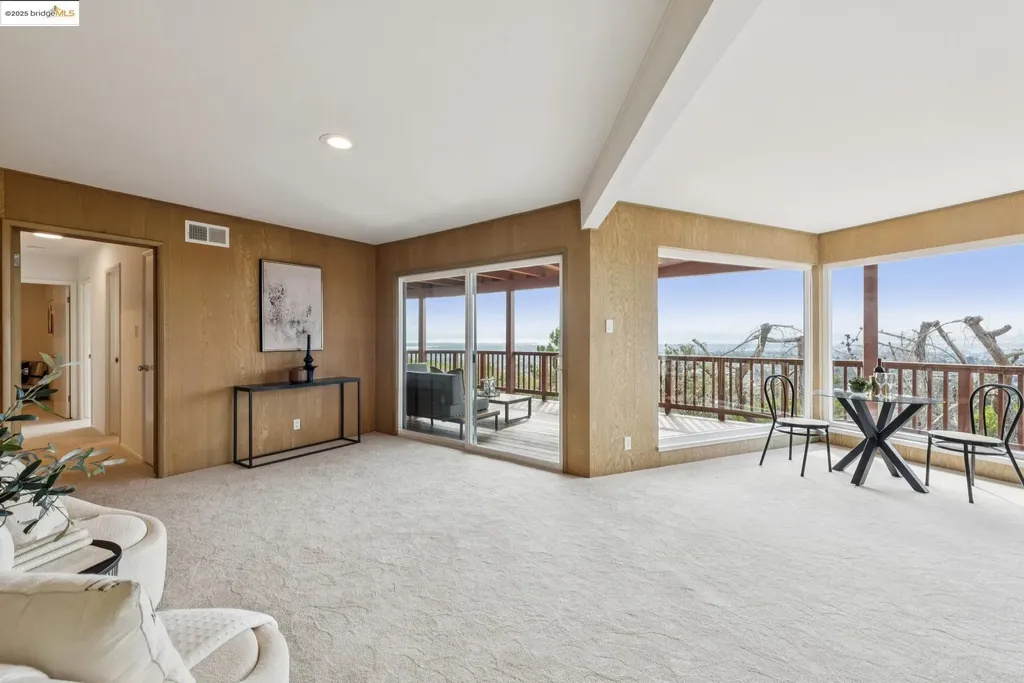37 Coolidge Terrace Oakland CA 94602