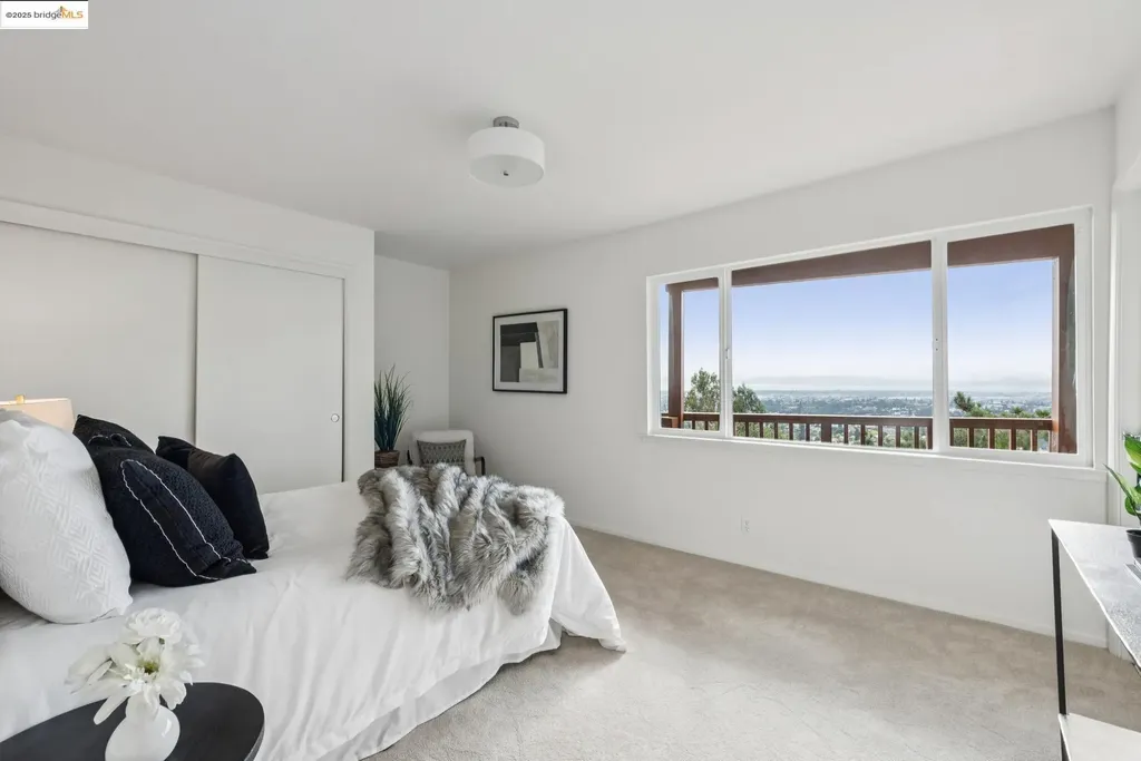 37 Coolidge Terrace Oakland CA 94602
