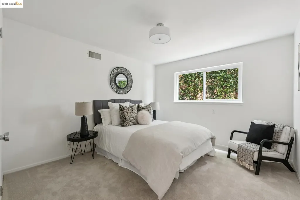 37 Coolidge Terrace Oakland CA 94602