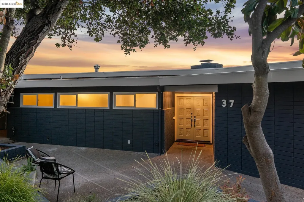 37 Coolidge Terrace Oakland CA 94602