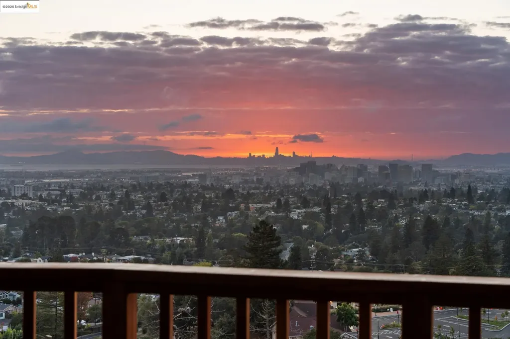 37 Coolidge Terrace Oakland CA 94602