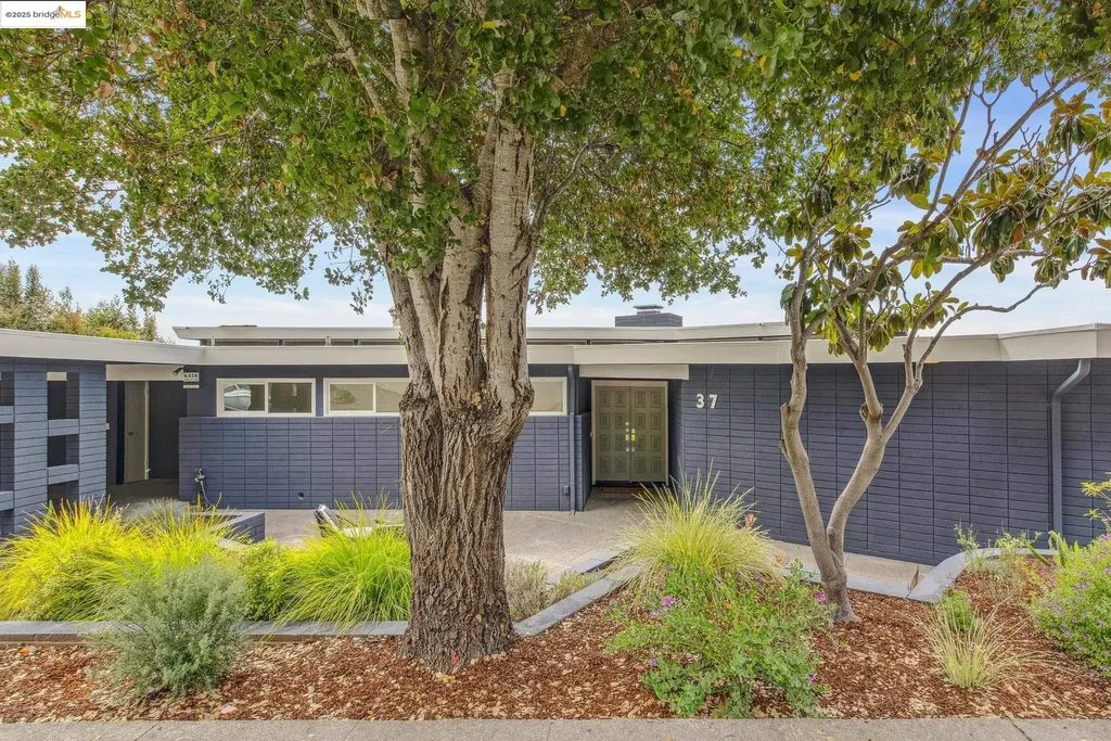 37 Coolidge Terrace Oakland CA 94602