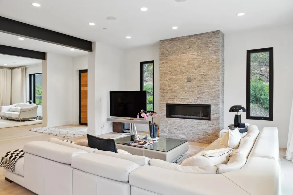 3 West Circle Oakland CA 94611