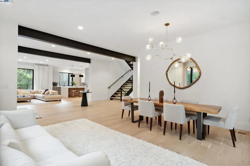 3 West Circle Oakland CA 94611