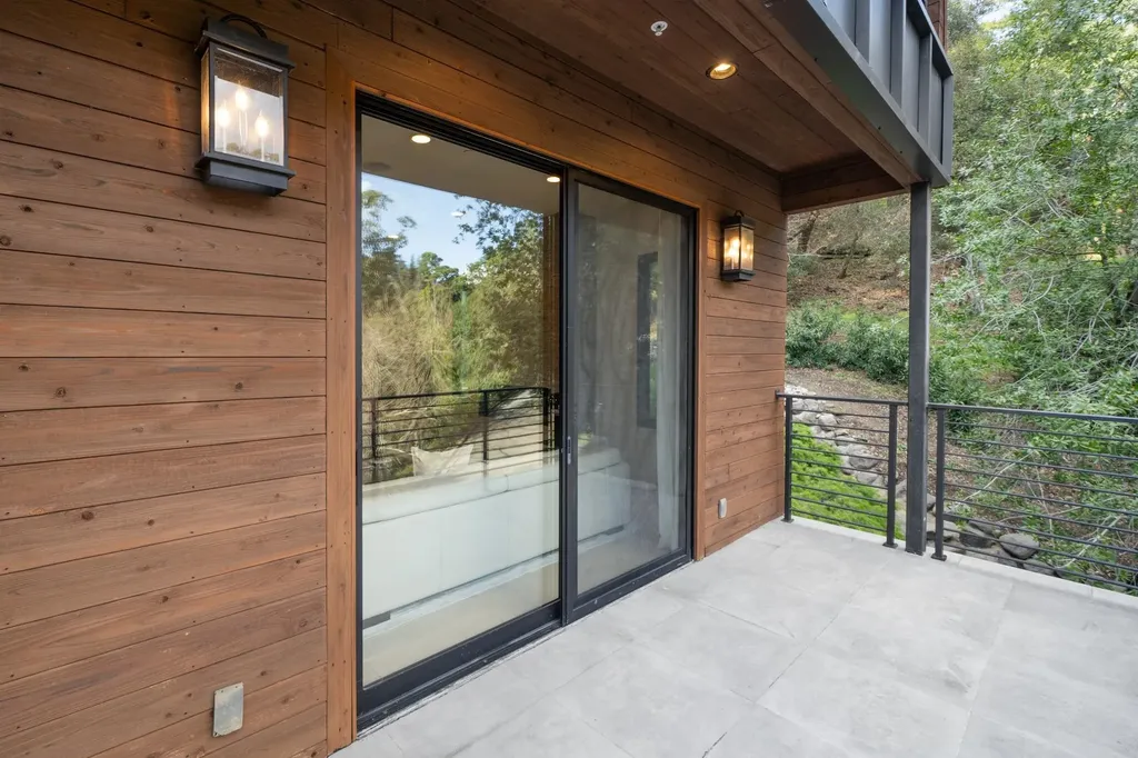 3 West Circle Oakland CA 94611