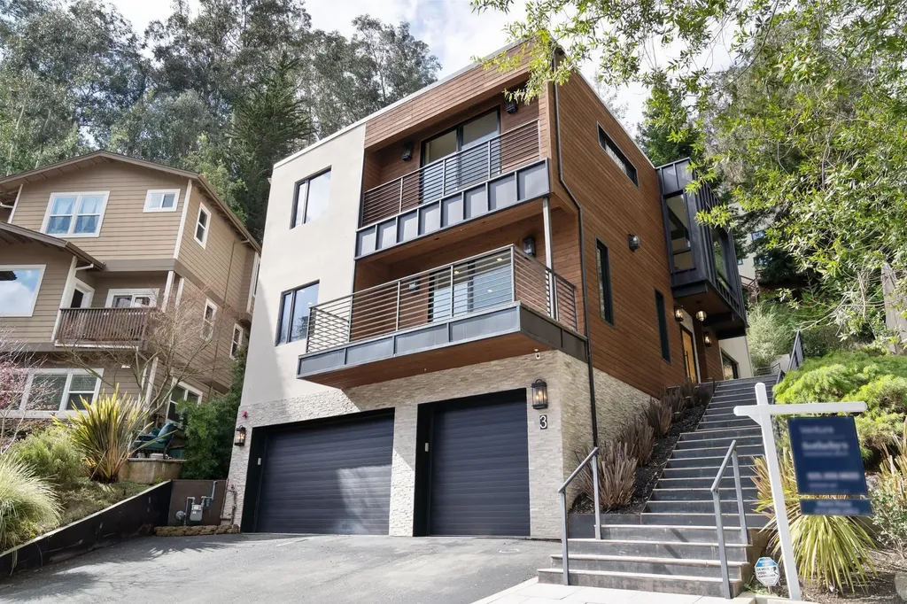 3 West Circle Oakland CA 94611