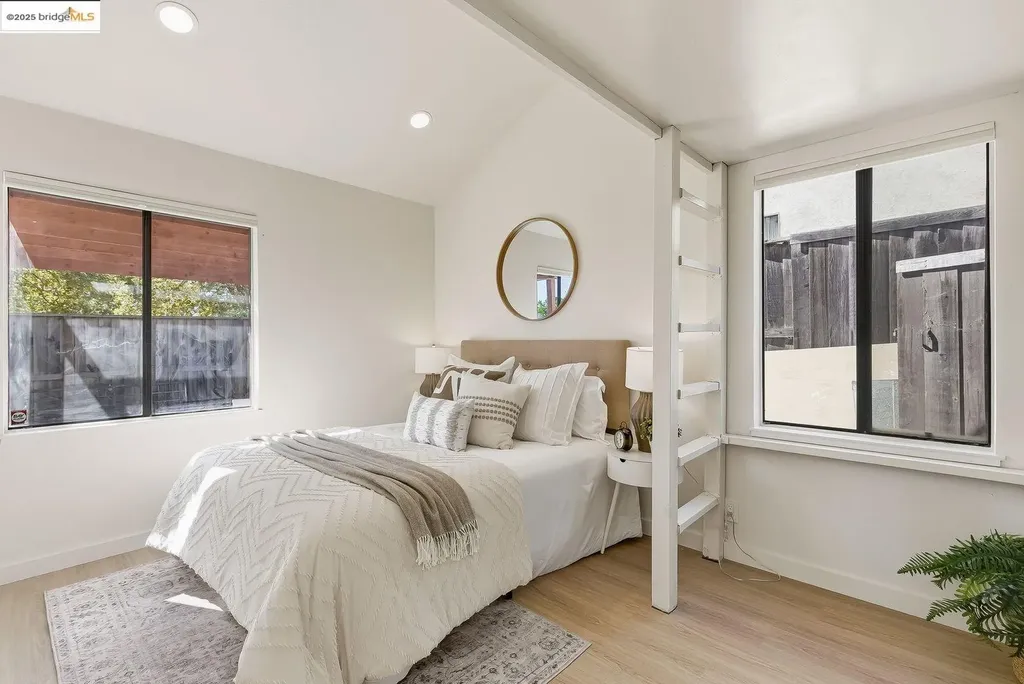 9737 Hillgrade Court Oakland CA 94603