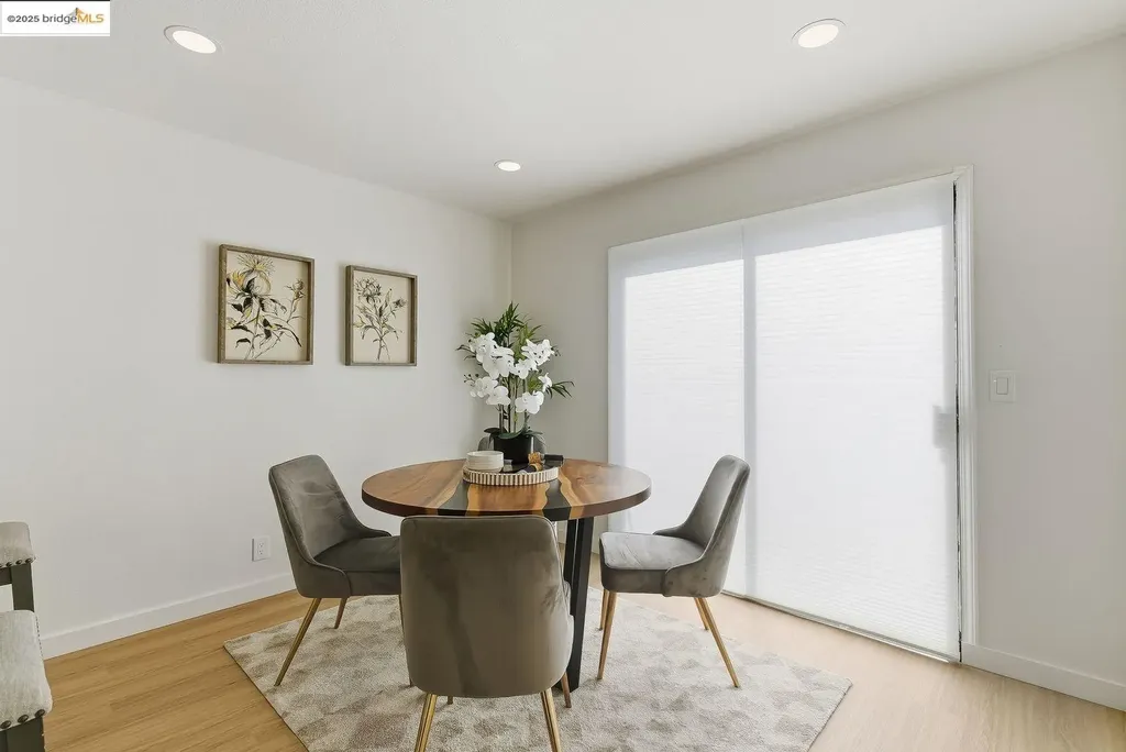 9737 Hillgrade Court Oakland CA 94603
