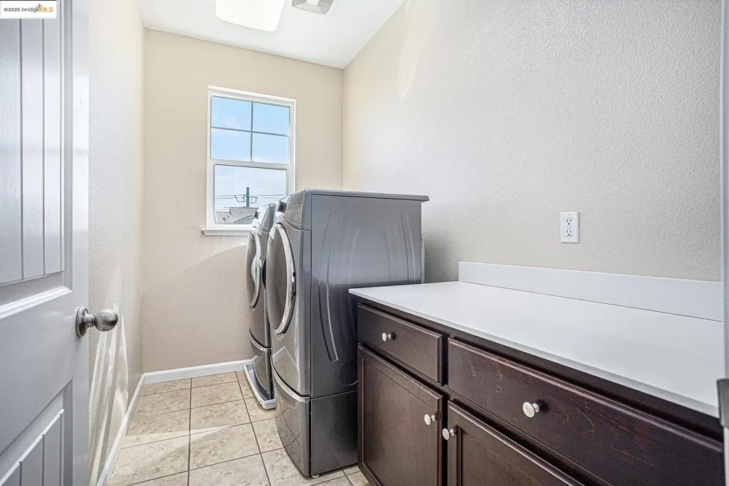 175 Halsey Way Pittsburg CA 94565