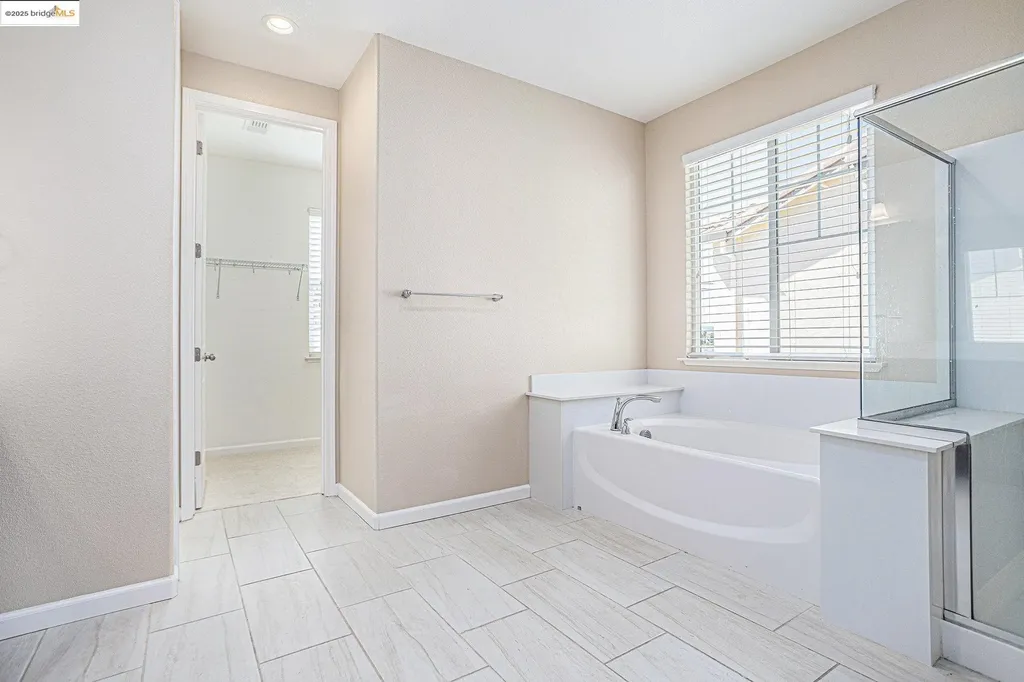 175 Halsey Way Pittsburg CA 94565