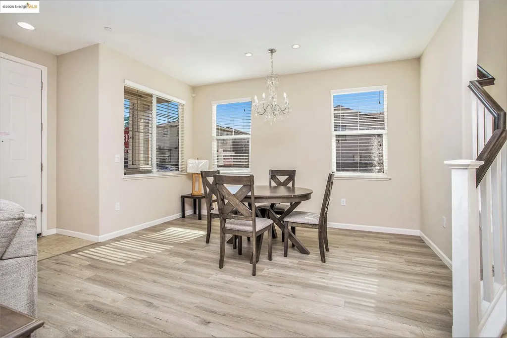 175 Halsey Way Pittsburg CA 94565