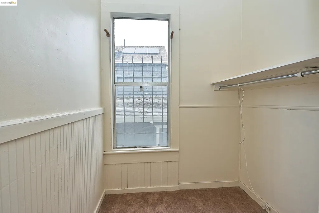 672 33rd Street Oakland CA 94609