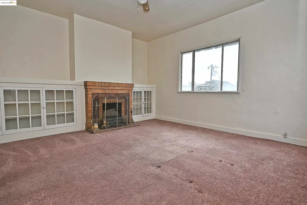 672 33rd Street Oakland CA 94609