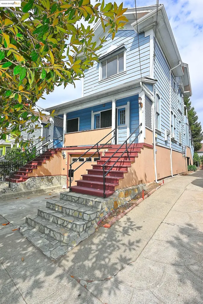 672 33rd Street Oakland CA 94609