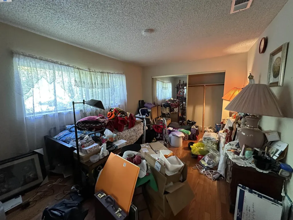 1988 Calaveras Drive Pittsburg CA 94565
