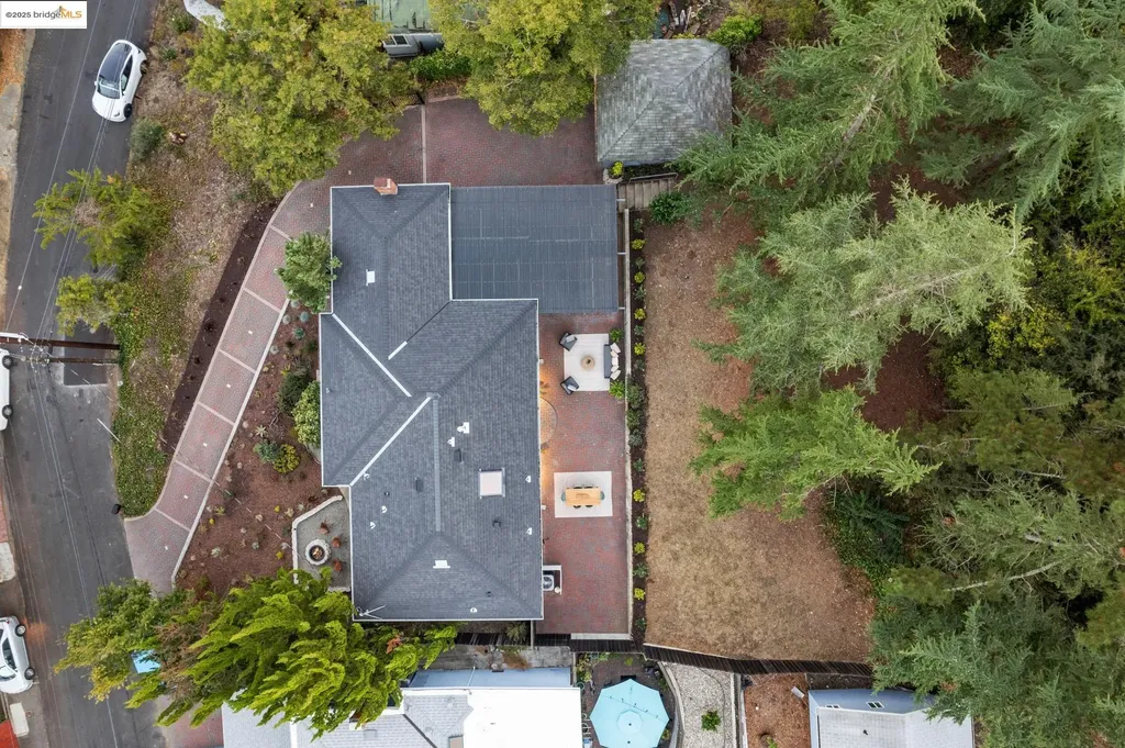 7927 Sterling Drive Oakland CA 94605