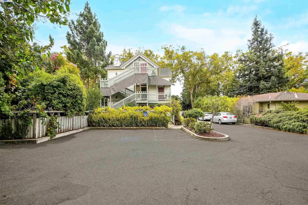742 B Street Hayward CA 94541