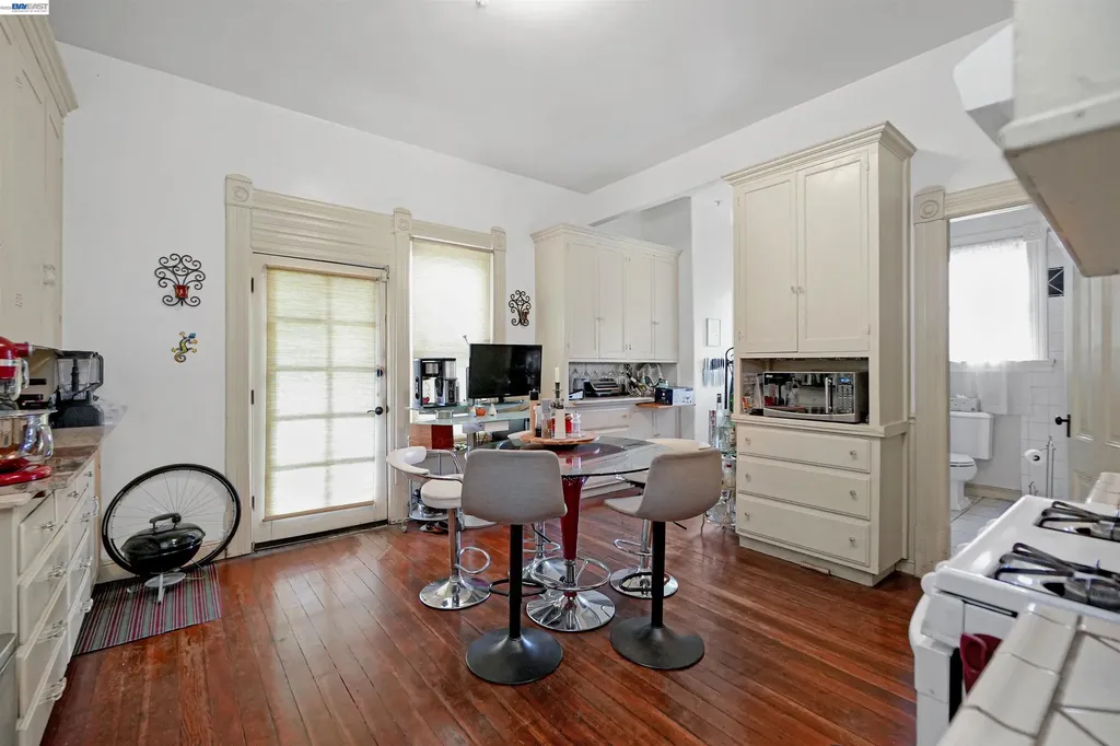 742 B Street Hayward CA 94541