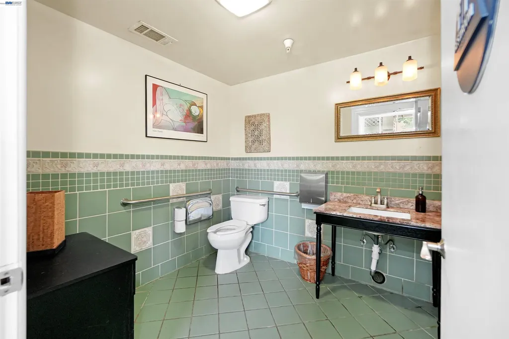 742 B Street Hayward CA 94541