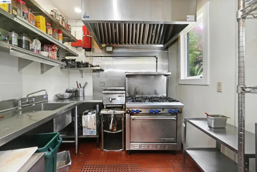 742 B Street Hayward CA 94541