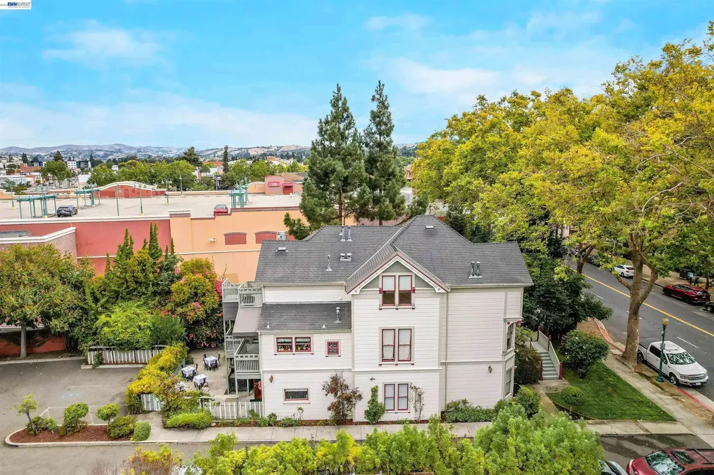 742 B Street Hayward CA 94541