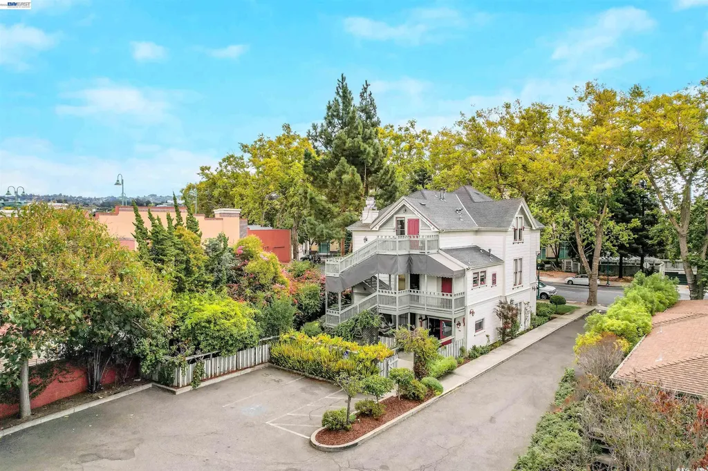 742 B Street Hayward CA 94541