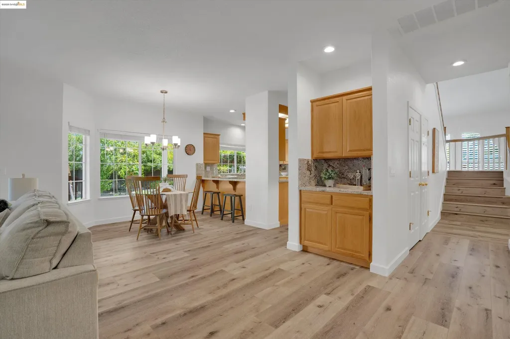 805 Devonshire Loop Brentwood CA 94513