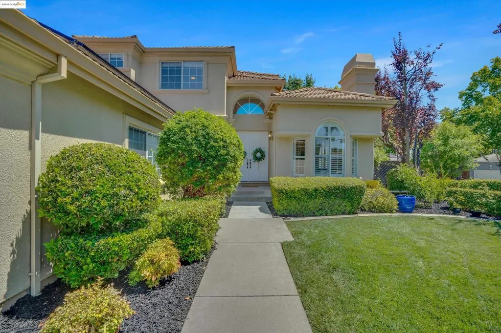 805 Devonshire Loop Brentwood CA 94513