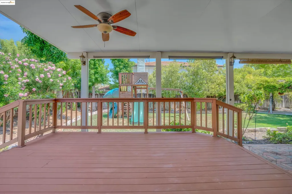 805 Devonshire Loop Brentwood CA 94513