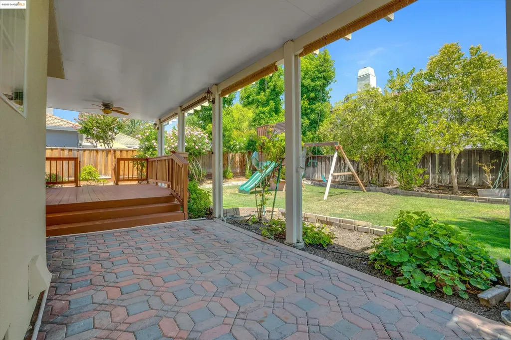 805 Devonshire Loop Brentwood CA 94513