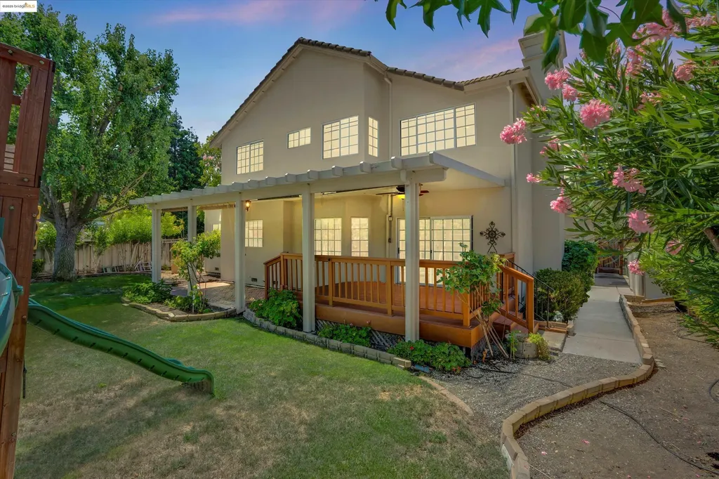 805 Devonshire Loop Brentwood CA 94513