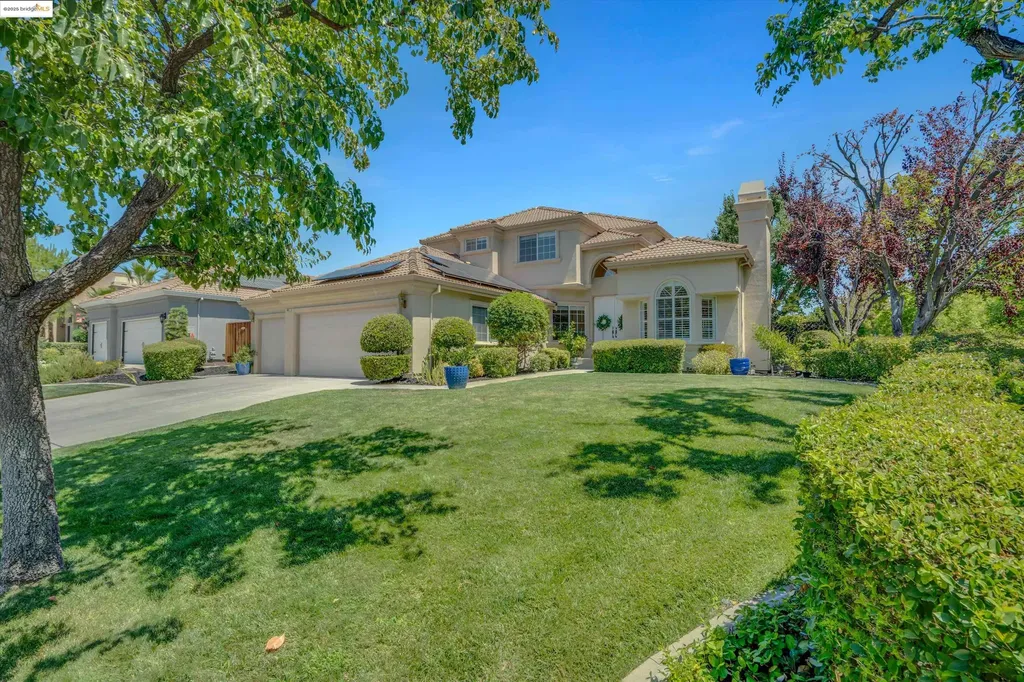 805 Devonshire Loop Brentwood CA 94513