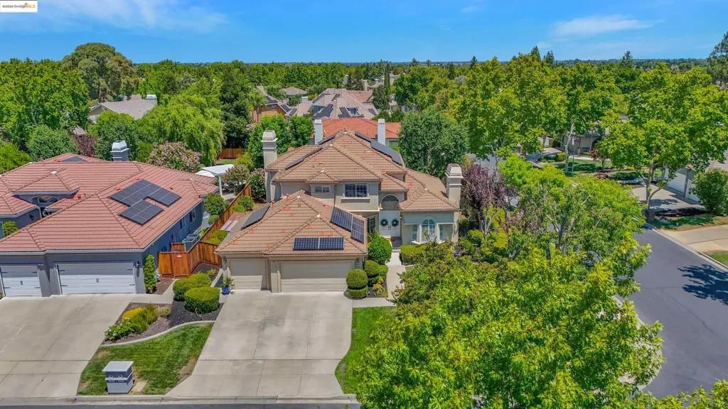 805 Devonshire Loop Brentwood CA 94513