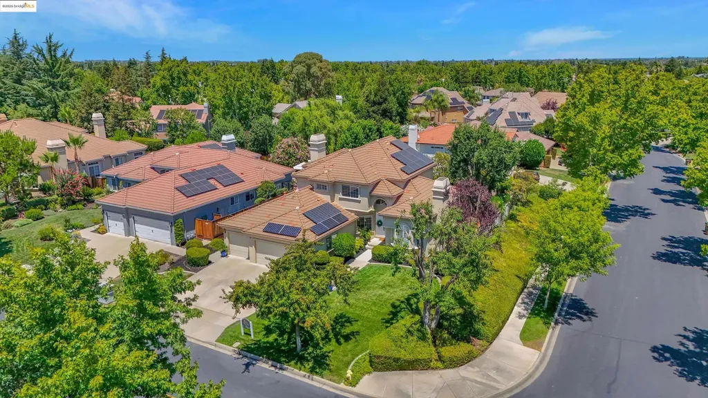805 Devonshire Loop Brentwood CA 94513