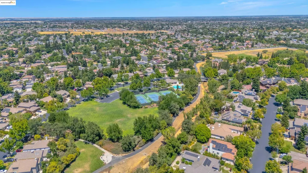 805 Devonshire Loop Brentwood CA 94513