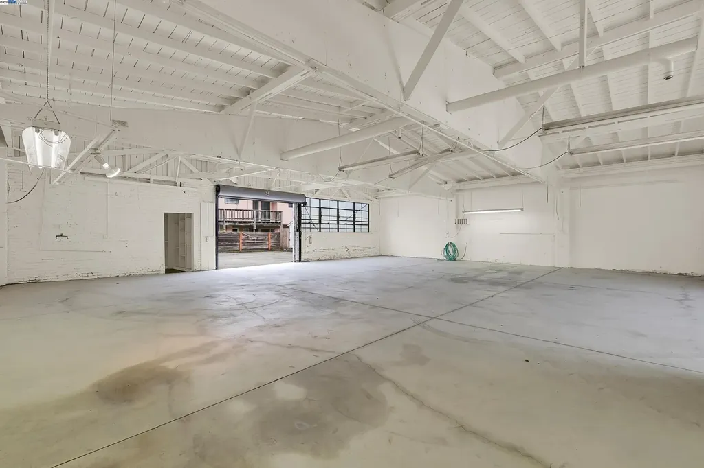 2860 38th Avenue Oakland CA 94619