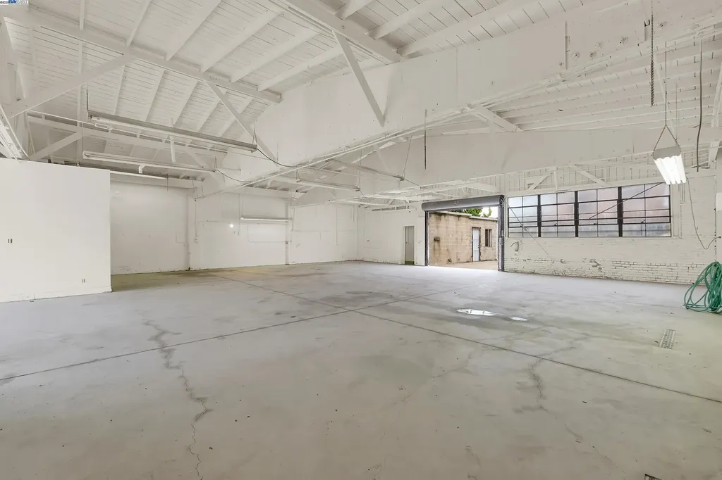 2860 38th Avenue Oakland CA 94619