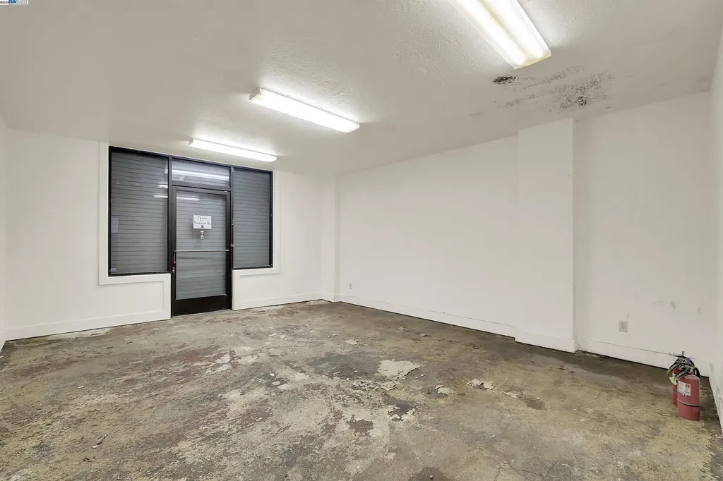 2860 38th Avenue Oakland CA 94619