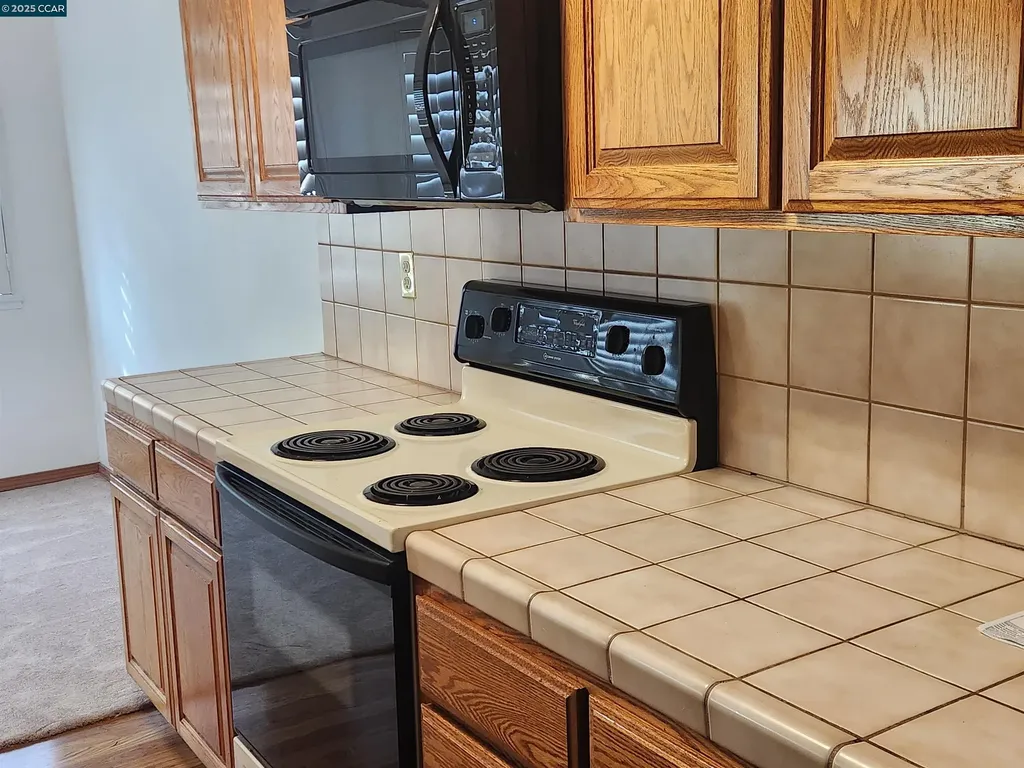 21109 Gary Drive Hayward CA 94546