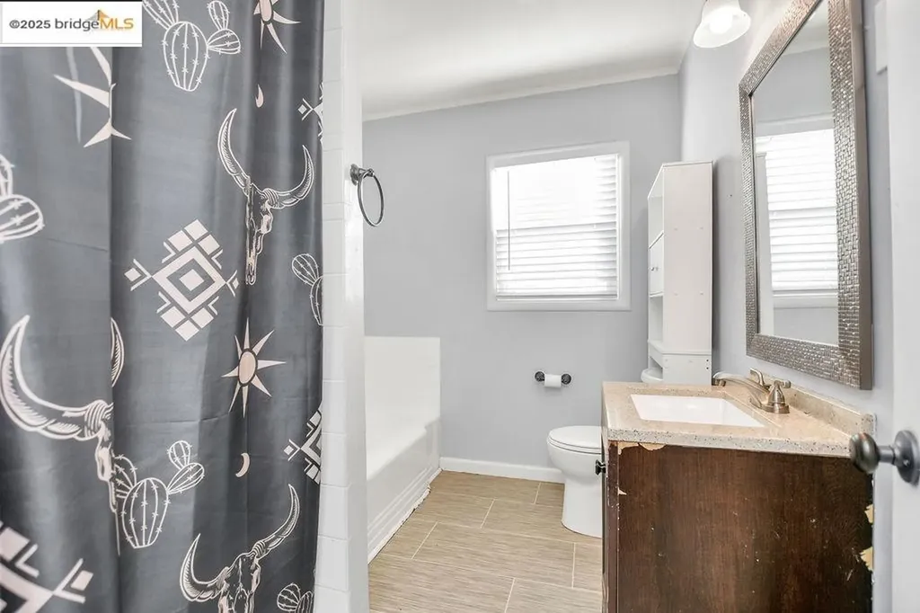 1711 D Street Antioch CA 94509