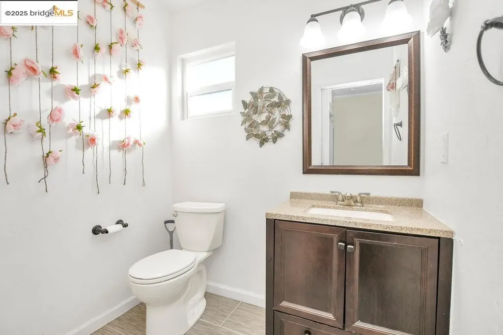 1711 D Street Antioch CA 94509